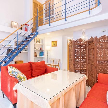 Goles Courtyard With Parking By Valcambre Apartment Севиля Екстериор снимка